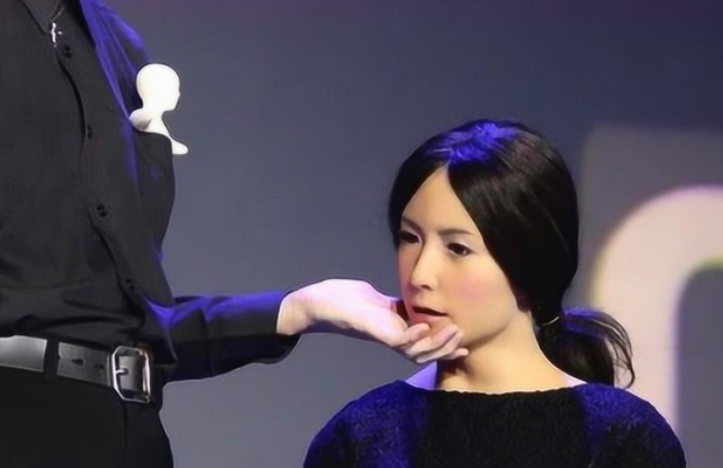 单身狗福音？日本推出“妻子机器人”，除了生孩子什么都会做